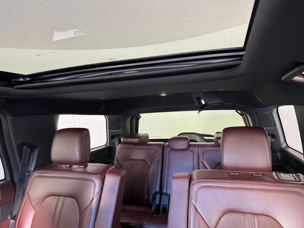 used 2024 Ford Expedition car, priced at $60,374