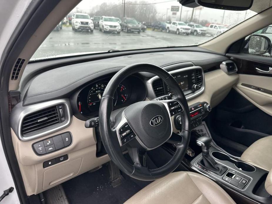 used 2020 Kia Sorento car, priced at $21,622