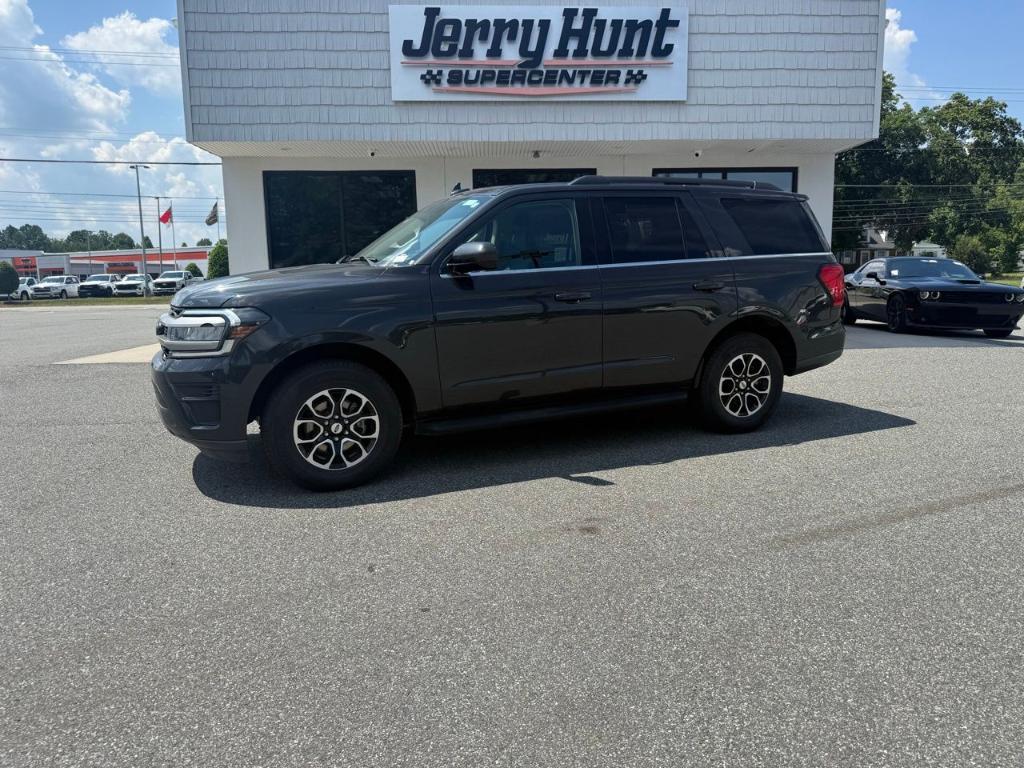 used 2022 Ford Expedition car, priced at $39,500