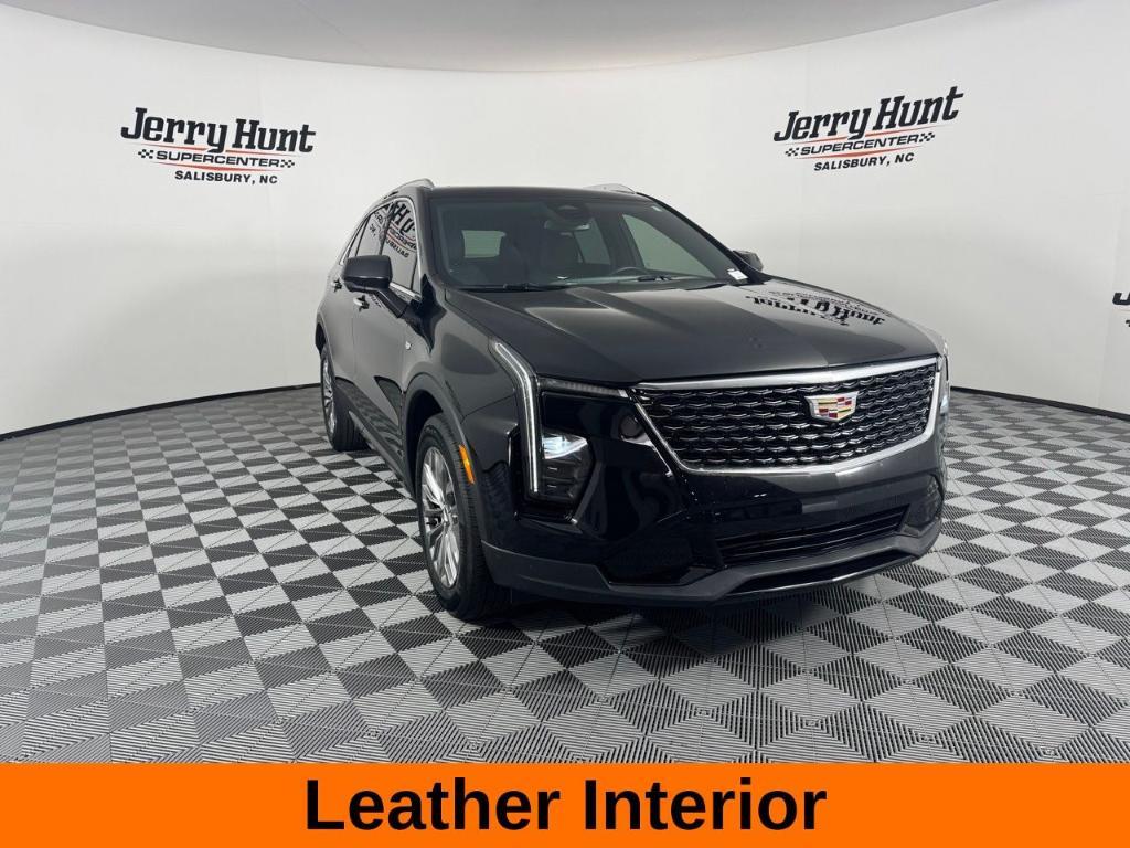 used 2025 Cadillac XT4 car, priced at $35,988