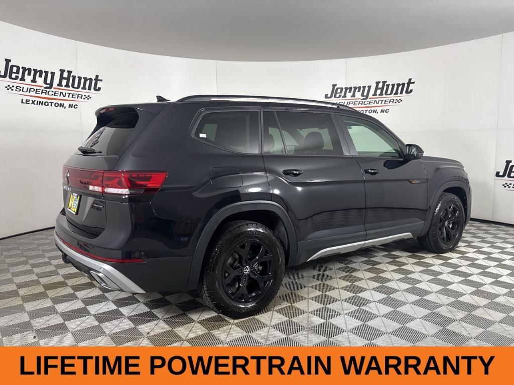 used 2024 Volkswagen Atlas car, priced at $40,900