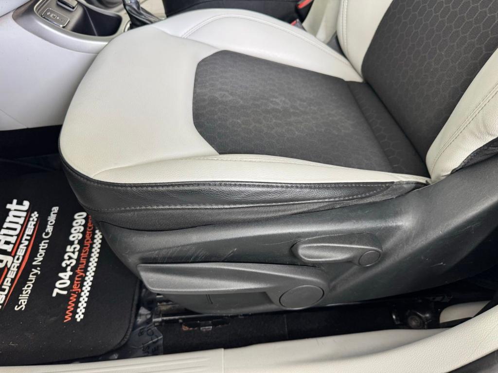 used 2019 Jeep Compass car, priced at $16,726