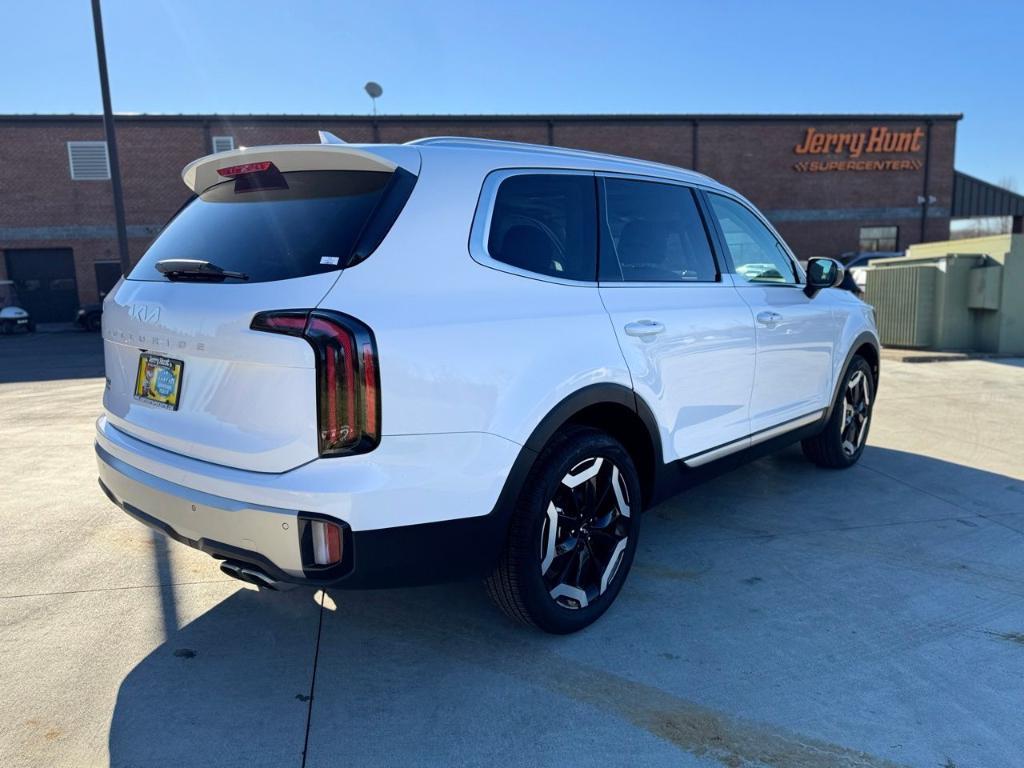 used 2024 Kia Telluride car, priced at $35,988