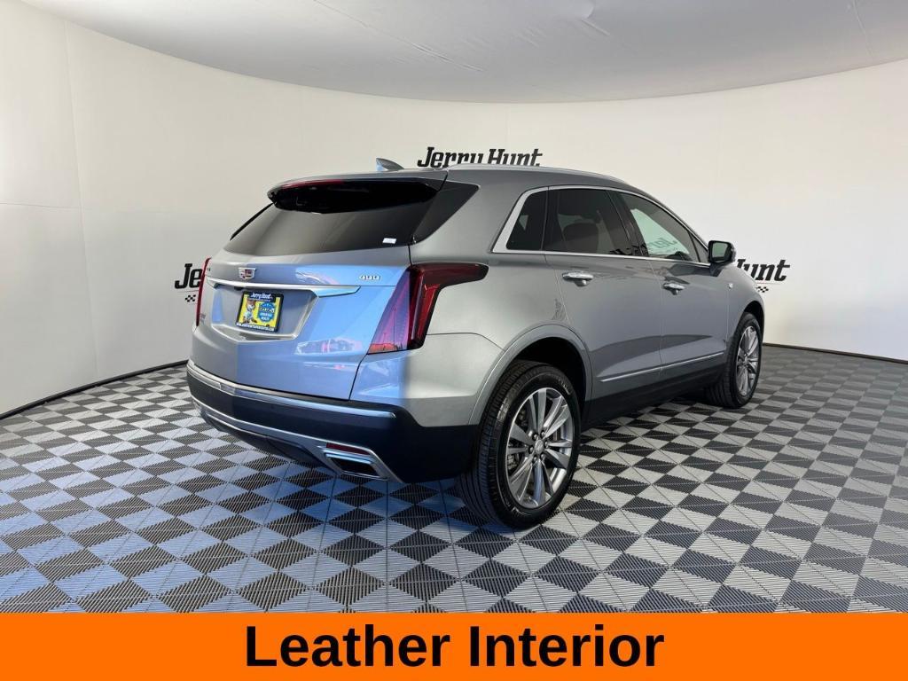 used 2025 Cadillac XT5 car, priced at $43,700