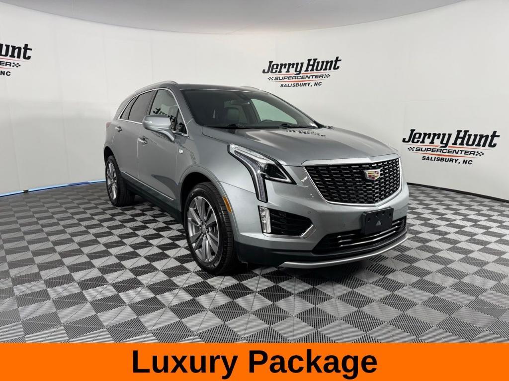 used 2025 Cadillac XT5 car, priced at $43,700