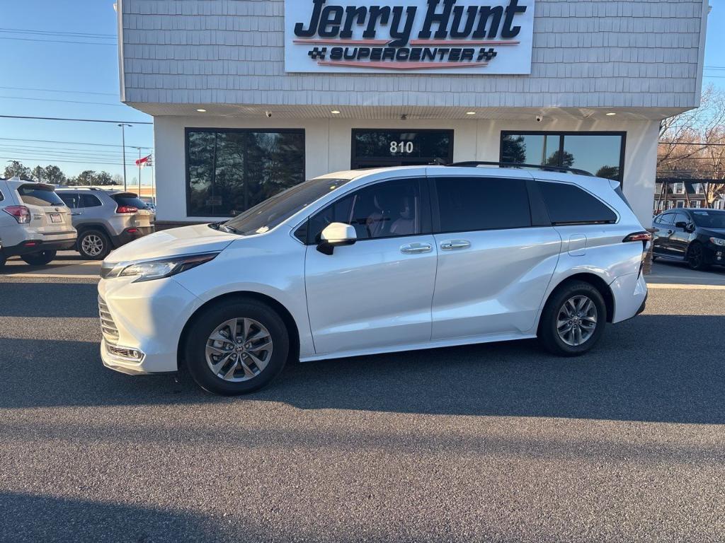 used 2022 Toyota Sienna car, priced at $37,988