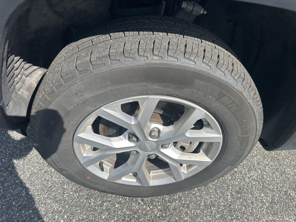 used 2023 Jeep Grand Cherokee L car, priced at $33,222