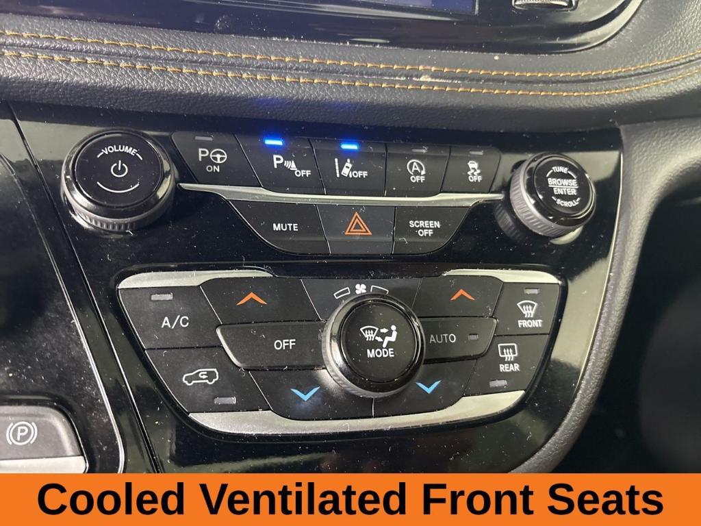 used 2022 Chrysler Pacifica car, priced at $37,100