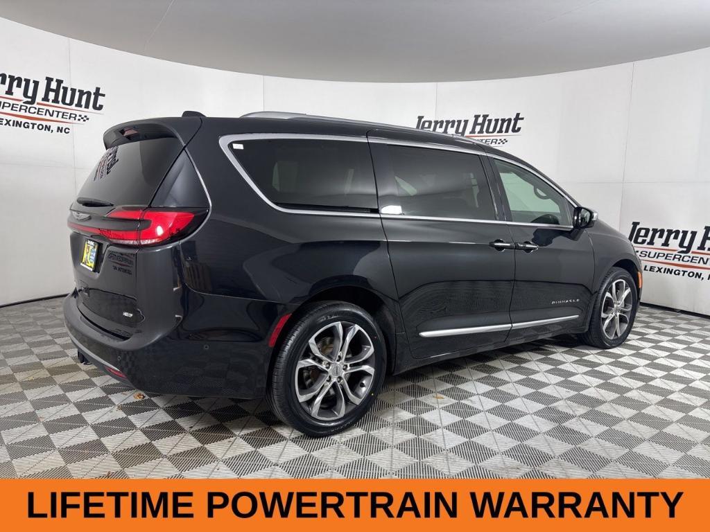 used 2022 Chrysler Pacifica car, priced at $37,100