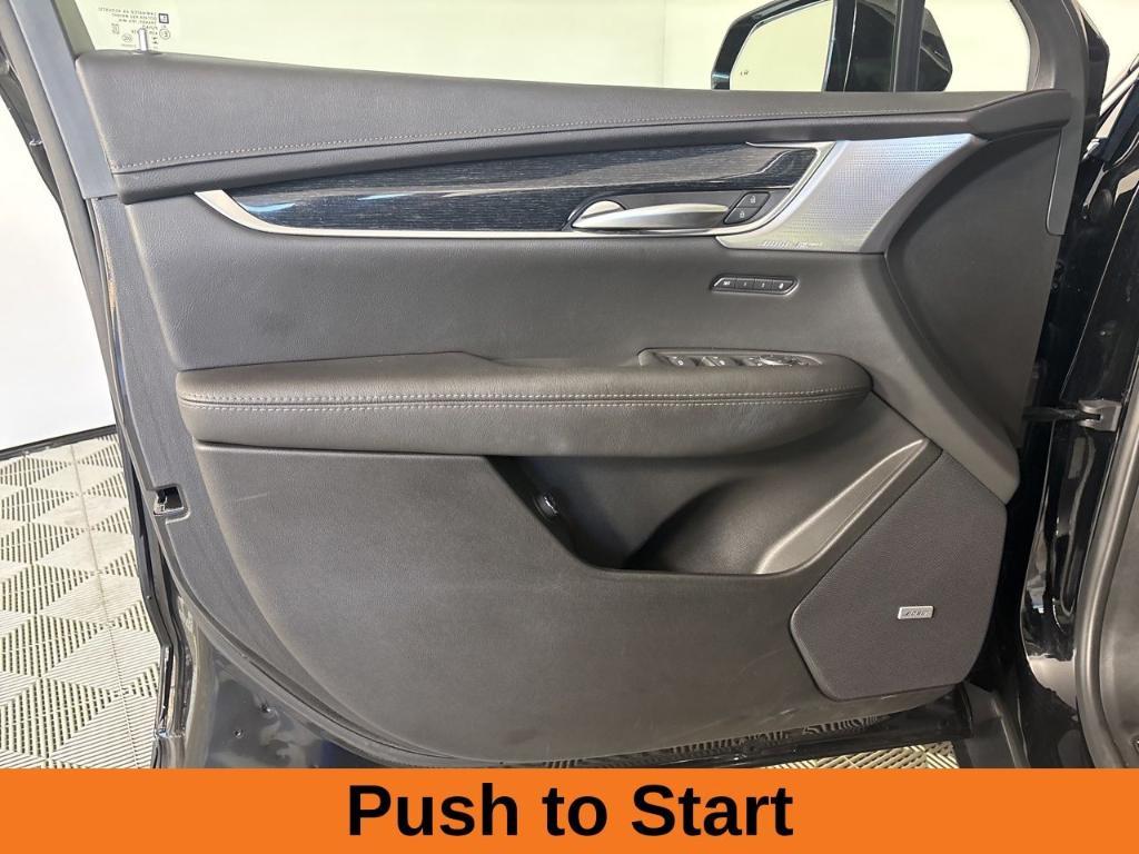 used 2025 Cadillac XT5 car, priced at $38,900