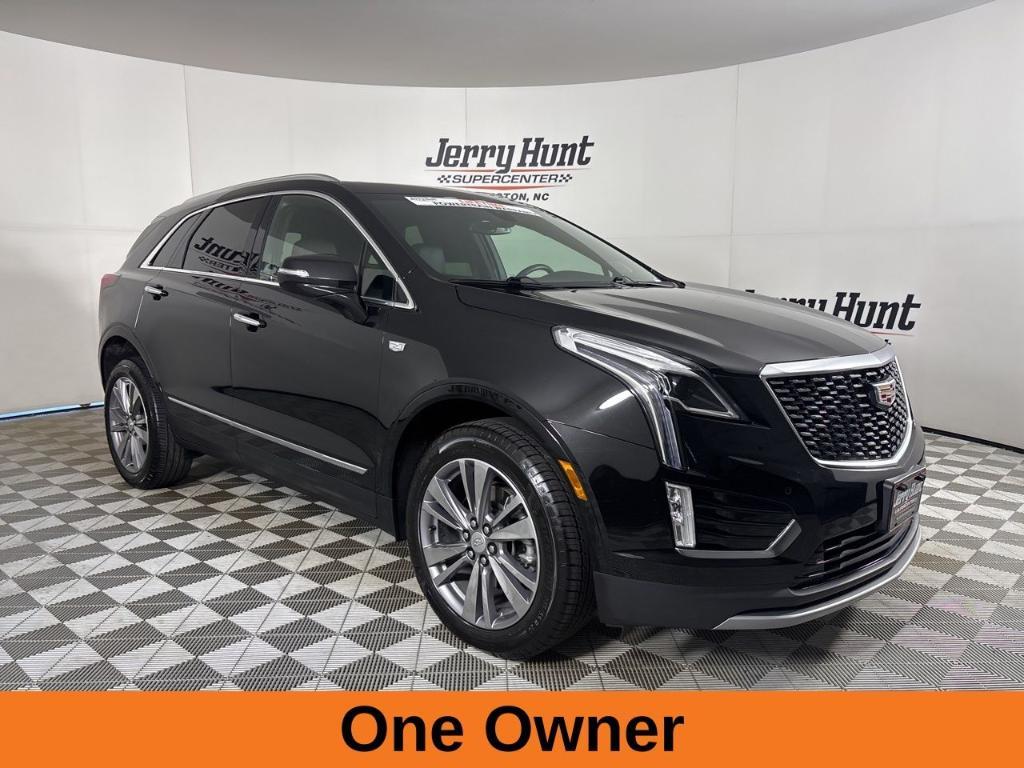 used 2025 Cadillac XT5 car, priced at $38,900