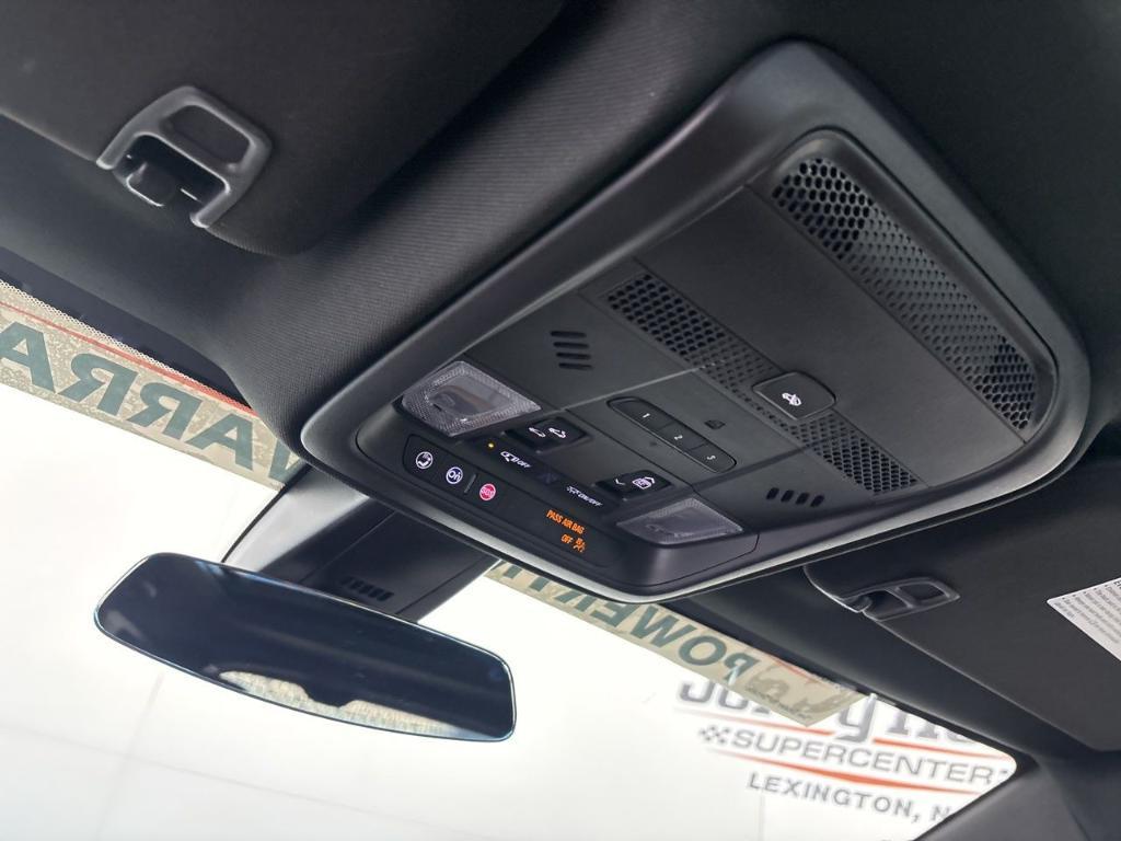 used 2025 Cadillac XT5 car, priced at $38,900