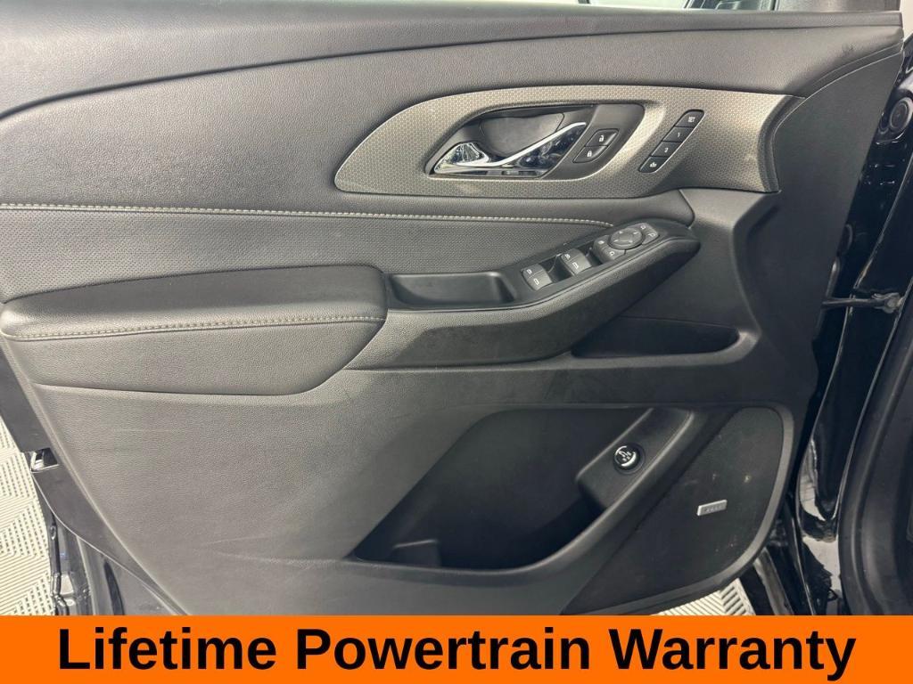 used 2023 Chevrolet Traverse car, priced at $36,500