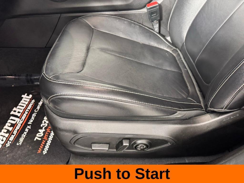 used 2022 Jeep Grand Cherokee L car, priced at $29,943