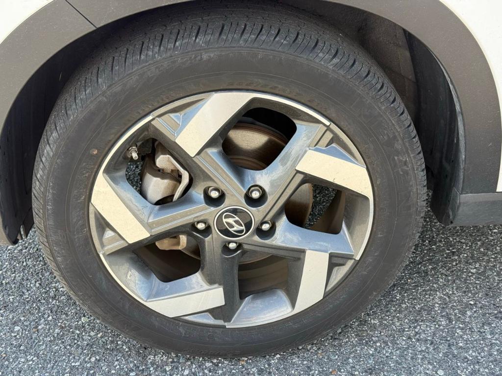 used 2023 Hyundai Venue car