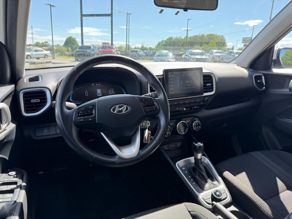 used 2023 Hyundai Venue car