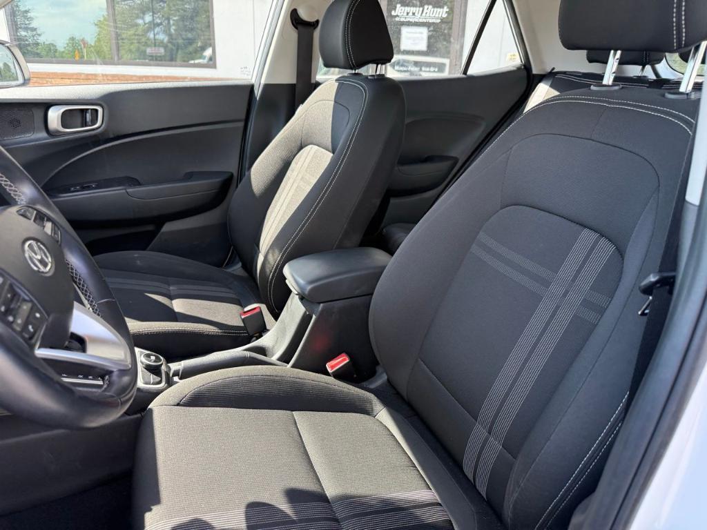 used 2023 Hyundai Venue car