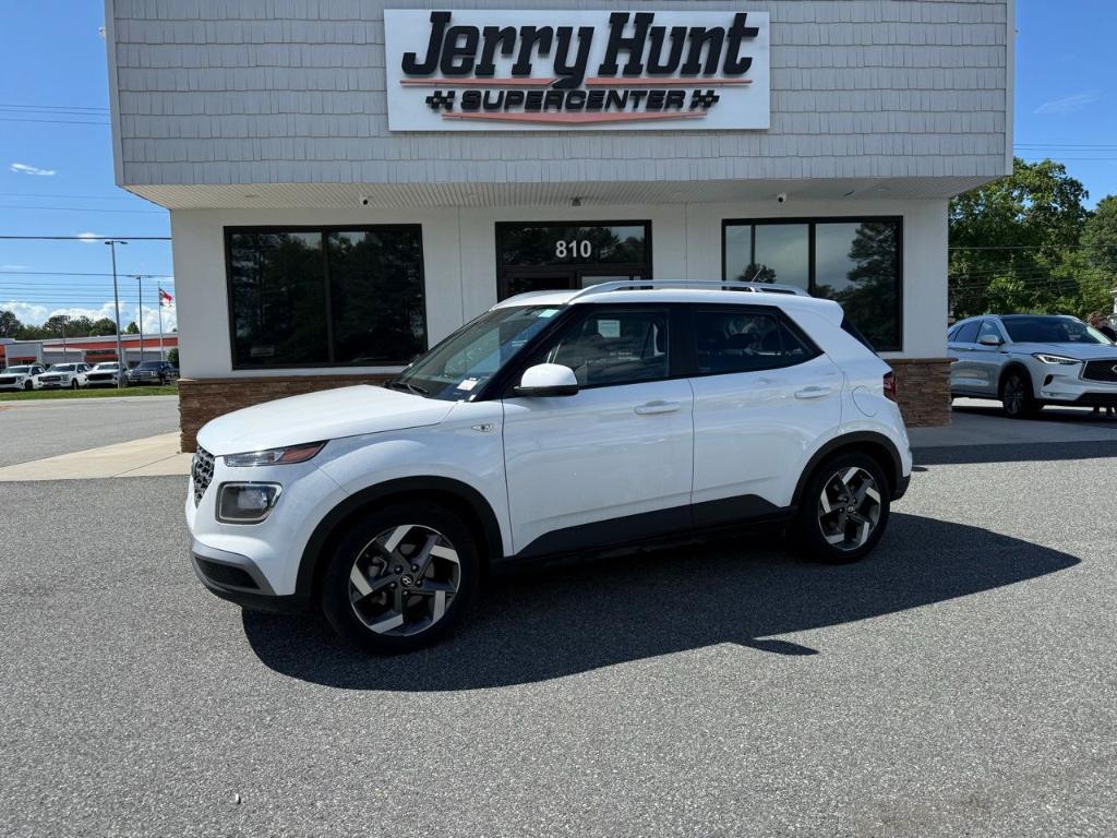 used 2023 Hyundai Venue car