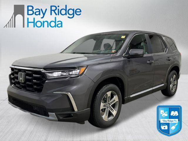 new 2025 Honda Pilot car, priced at $45,595
