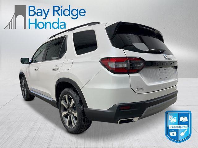 new 2025 Honda Pilot car, priced at $50,050