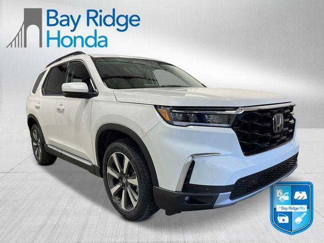 new 2025 Honda Pilot car, priced at $50,050