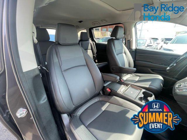 used 2025 Honda Odyssey car, priced at $41,555