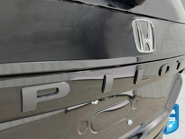 new 2025 Honda Pilot car, priced at $50,995