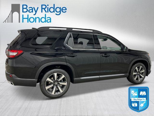 new 2025 Honda Pilot car, priced at $50,995