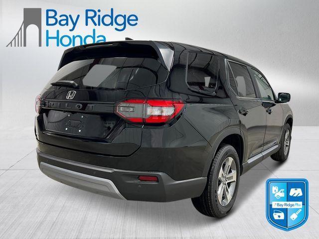 new 2025 Honda Pilot car, priced at $45,595