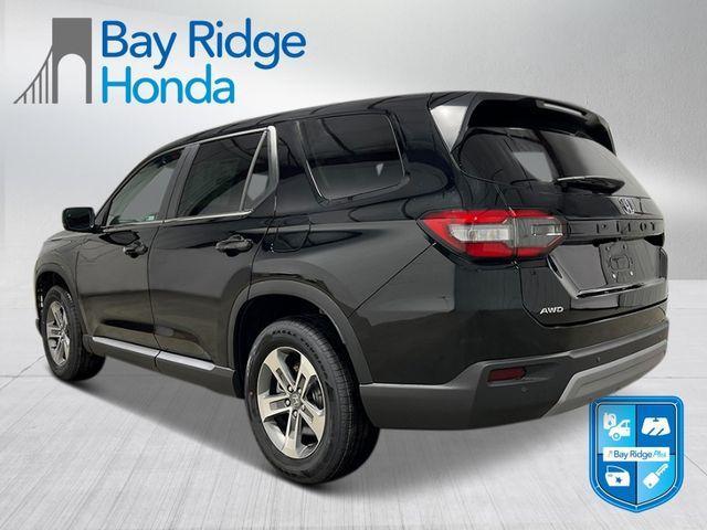 new 2025 Honda Pilot car, priced at $45,595