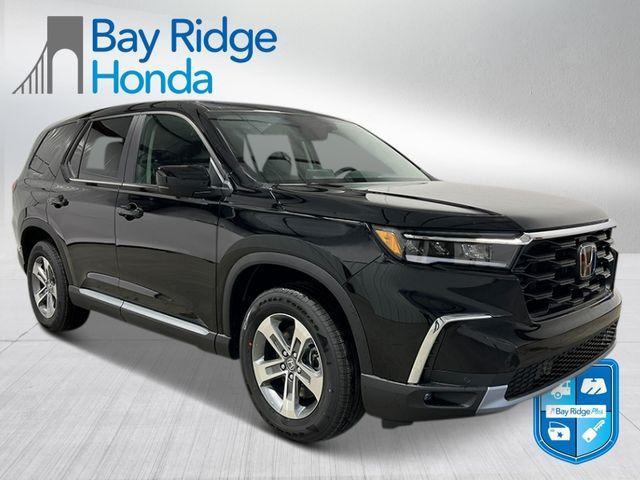 new 2025 Honda Pilot car, priced at $45,595