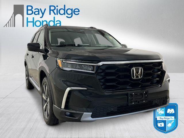 new 2025 Honda Pilot car, priced at $50,995