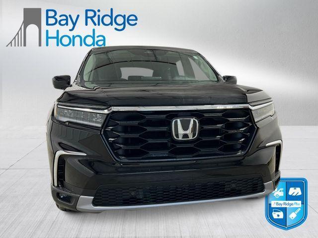 new 2025 Honda Pilot car, priced at $46,995