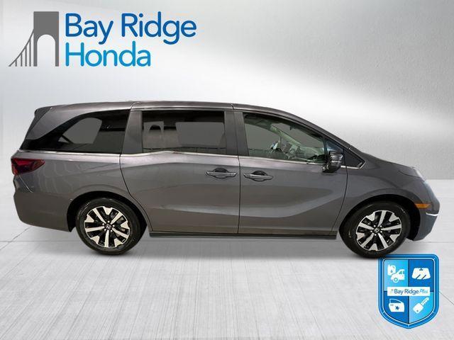 new 2026 Honda Odyssey car, priced at $44,290