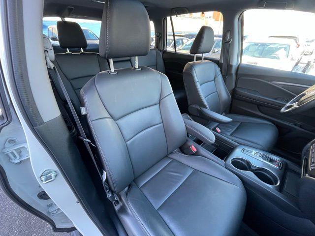 used 2022 Honda Pilot car, priced at $31,945