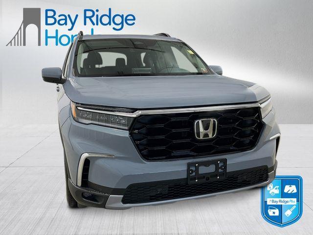 new 2025 Honda Pilot car, priced at $51,450