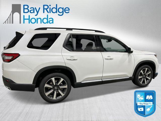 new 2025 Honda Pilot car, priced at $54,930