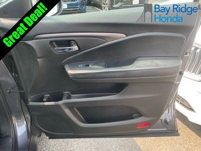 used 2022 Honda Pilot car, priced at $32,484