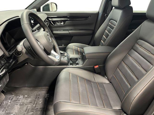 new 2026 Honda CR-V Hybrid car, priced at $43,700