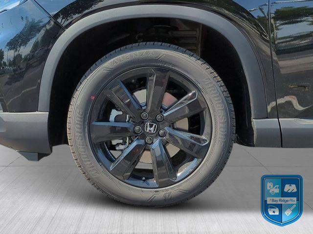 new 2025 Honda Pilot car, priced at $56,075