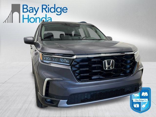 new 2025 Honda Pilot car, priced at $50,995