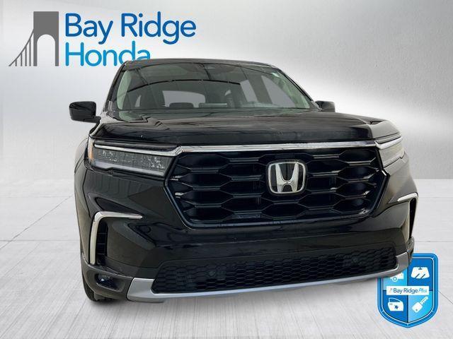 new 2025 Honda Pilot car, priced at $46,995