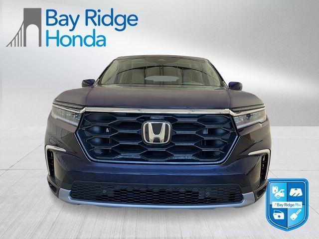 new 2025 Honda Pilot car, priced at $47,050