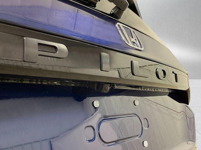 new 2025 Honda Pilot car, priced at $47,050