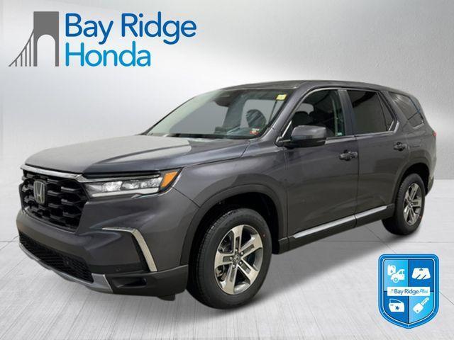 new 2025 Honda Pilot car, priced at $45,595