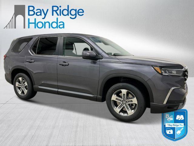 new 2025 Honda Pilot car, priced at $45,595