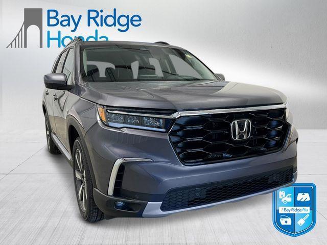 new 2025 Honda Pilot car, priced at $50,995