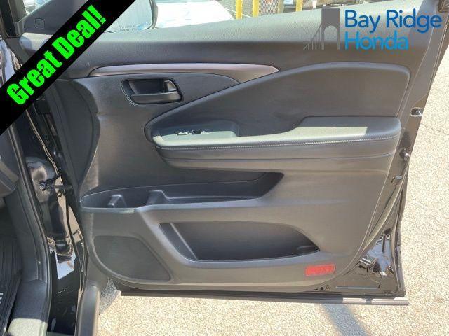 used 2022 Honda Passport car, priced at $30,124
