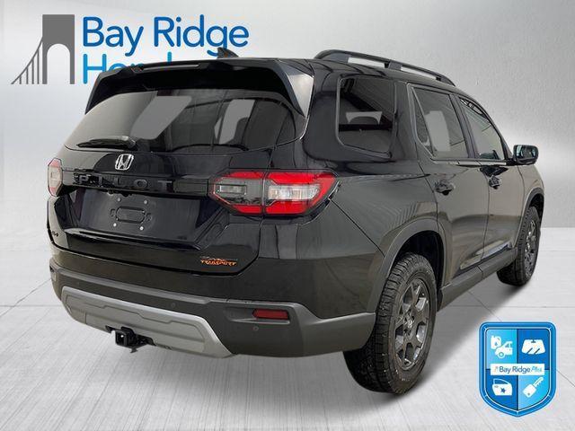 new 2025 Honda Pilot car, priced at $49,395