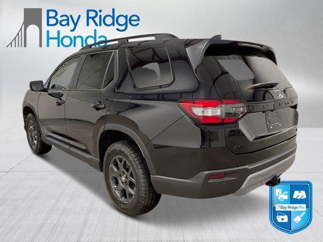 new 2025 Honda Pilot car, priced at $49,395